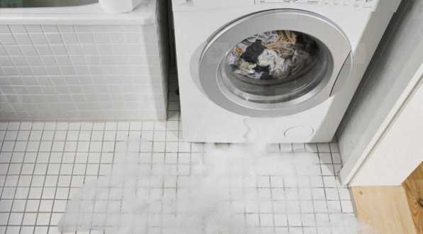 Что делать если из стиральной машины потекла вода