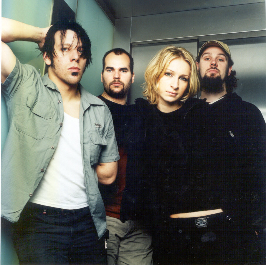 Что означает guano apes?