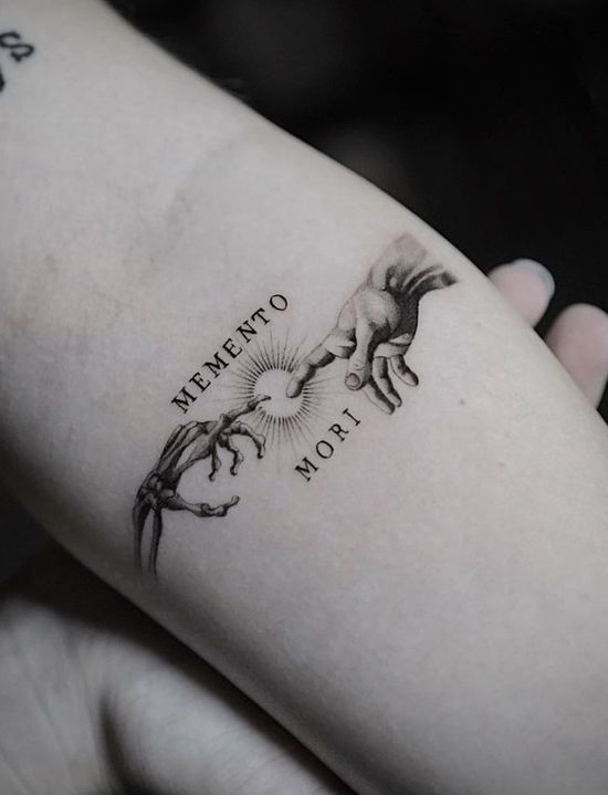 Татуировка memento mori для девушки. тату memento mori: история и значение